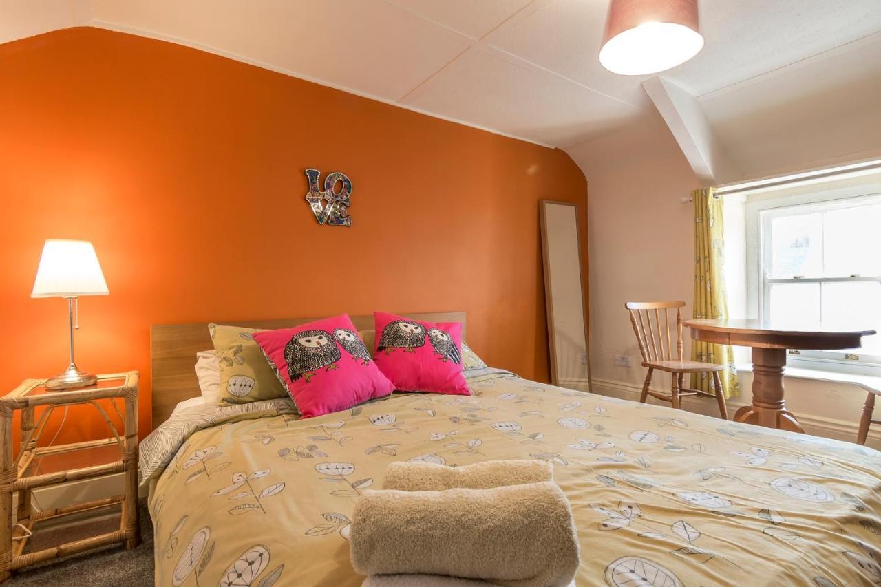 Manorbier Castle Inn Sunset Room Esterno foto